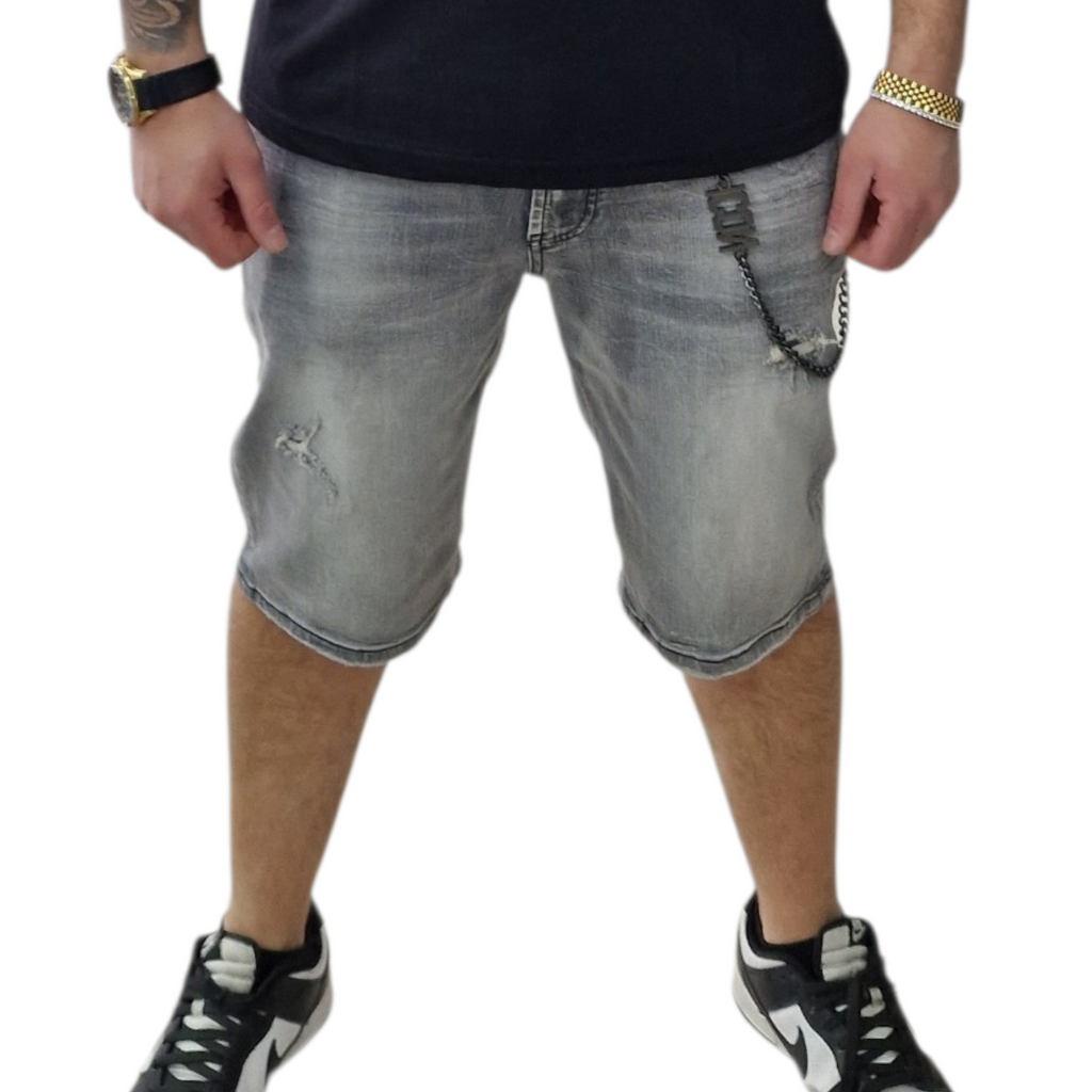 Bermuda Icon Grigio Satinato con Catena – Streetwear Uomo Estate