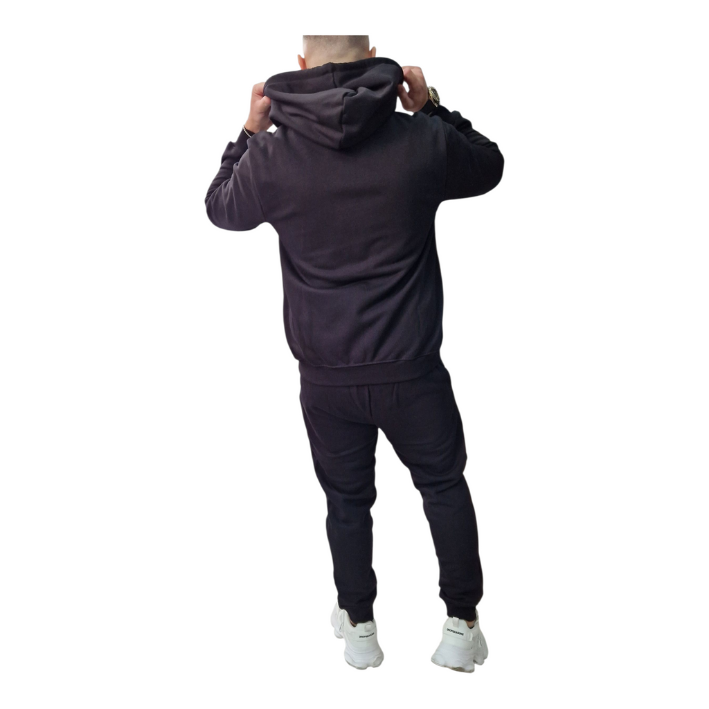 Tuta Felpata Basic – Streetwear Uomo Alta Qualità